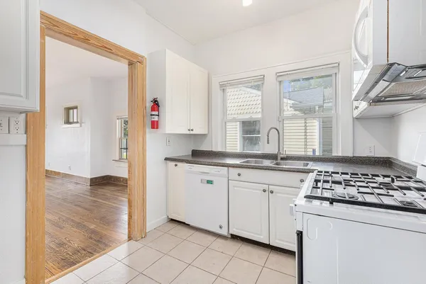 $4,800 | 1517 South State Street, Ann Arbor, MI 48104