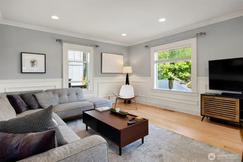 $1,100,000 | 43 West Etruria Street, Seattle, WA 98119