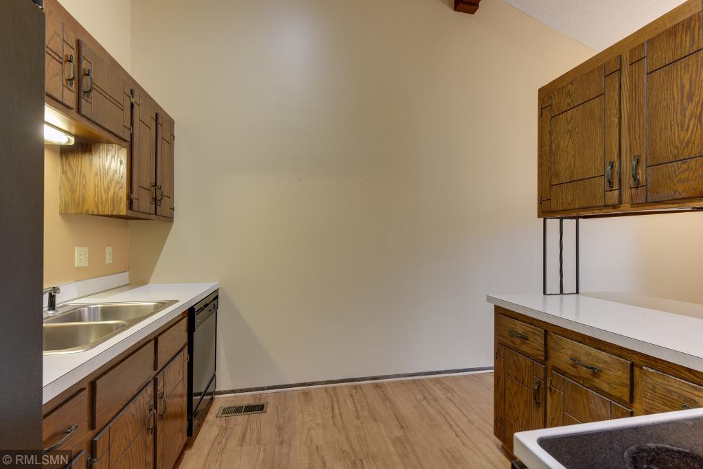 11076 Trail West Road Bloomington, MN 55437 - Photo 15 of 49 Gallery Image 15