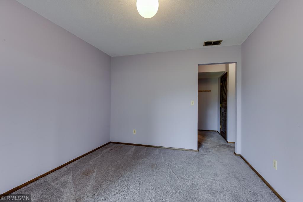 11076 Trail West Road Bloomington, MN 55437 - Photo 22 of 49 Gallery Image 22