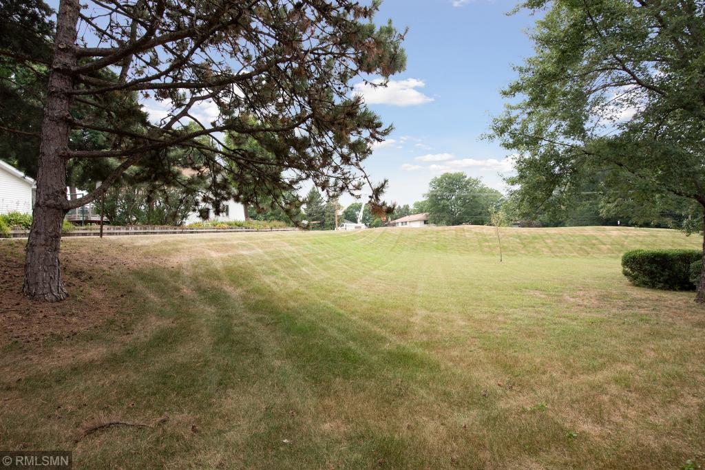 11076 Trail West Road Bloomington, MN 55437 - Photo 30 of 49 Gallery Image 30