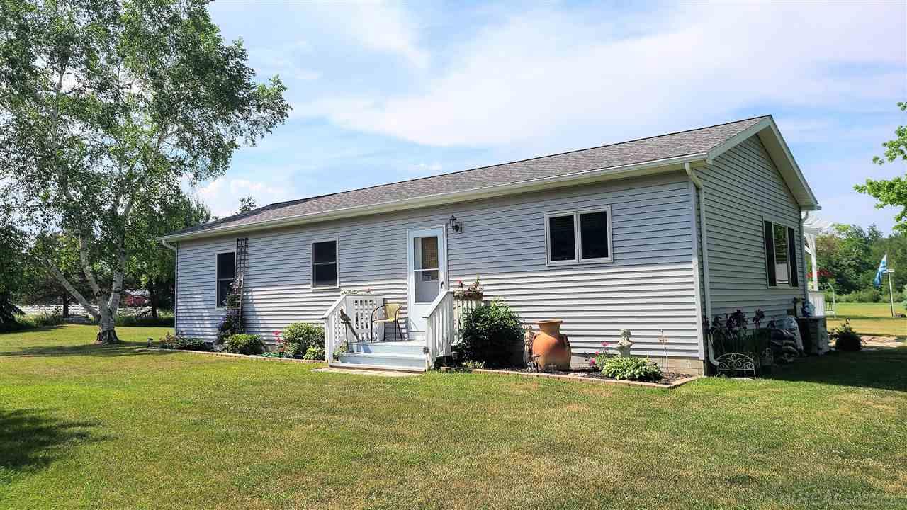 6245 Forester Road Carsonville, MI 48419 - Photo 3 of 31 50044525-2.JPG