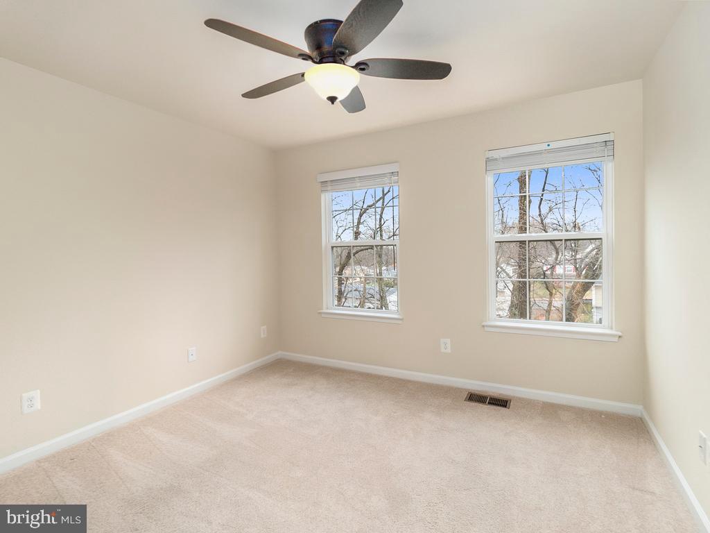 4814 Dane Ridge Circle Woodbridge, VA 22193 - Photo 22 of 25 Guest Room 1