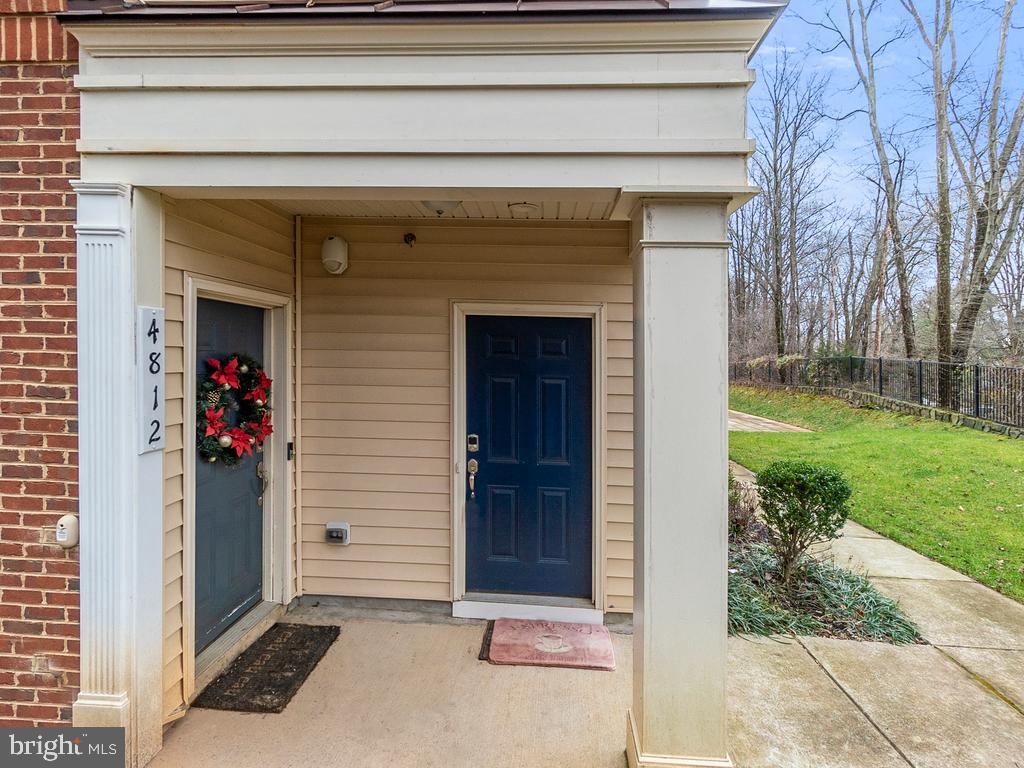 4814 Dane Ridge Circle Woodbridge, VA 22193 - Photo 3 of 25