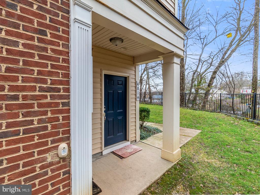 4814 Dane Ridge Circle Woodbridge, VA 22193 - Photo 4 of 25