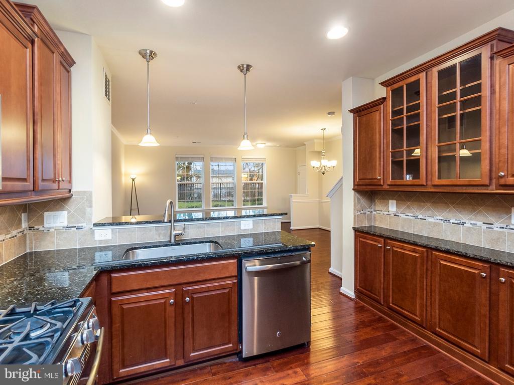 4814 Dane Ridge Circle Woodbridge, VA 22193 - Photo 10 of 25