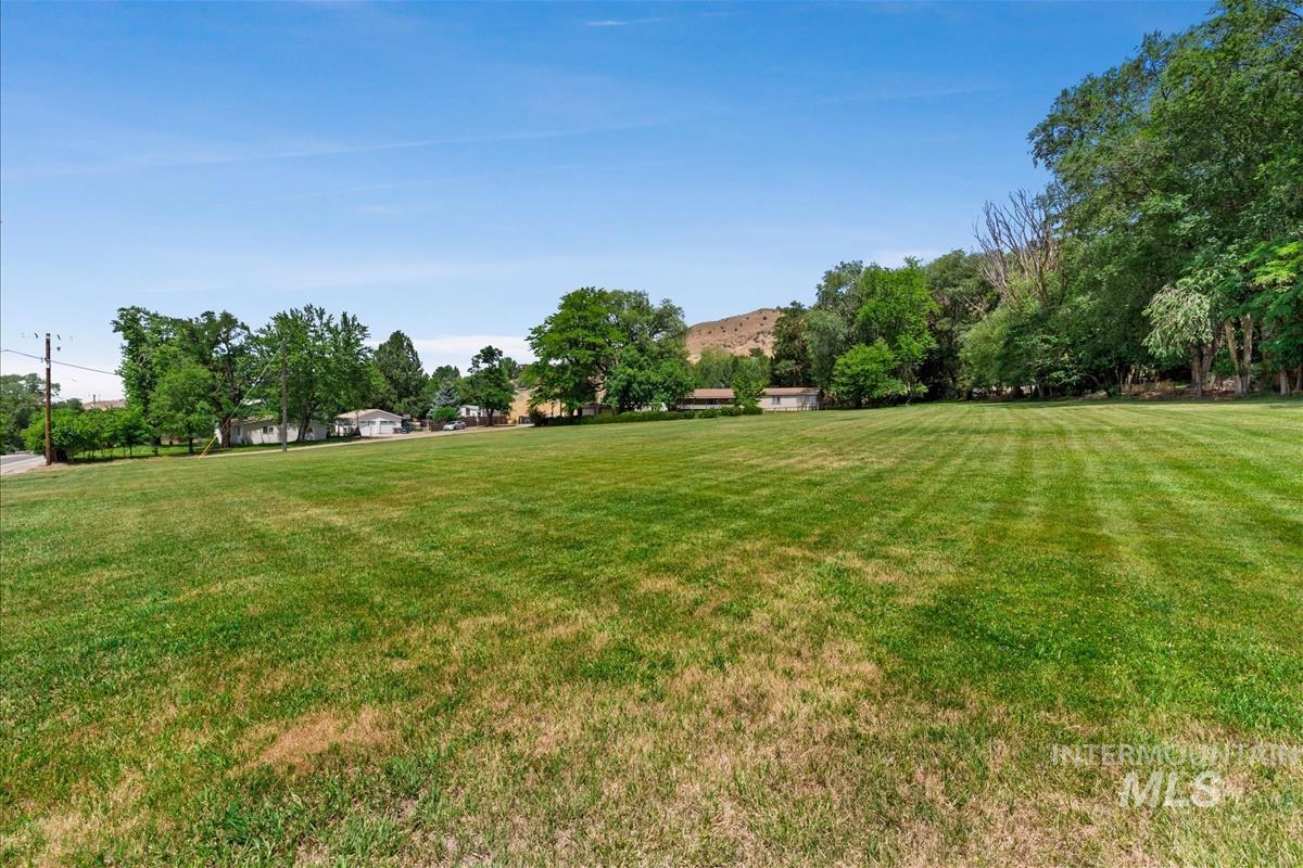 5758 West Hill Road Boise, ID 83703 - Photo 8 of 39 Gallery Image 8