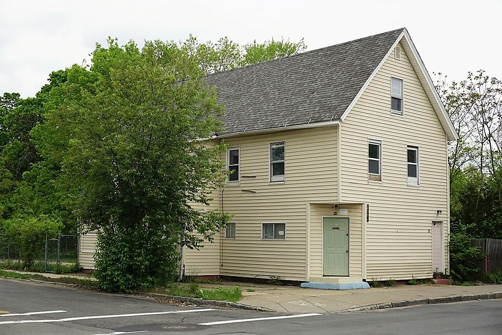94-96 Hancock Street Springfield, MA 01109 - Photo 1 of 17 Gallery Image 1