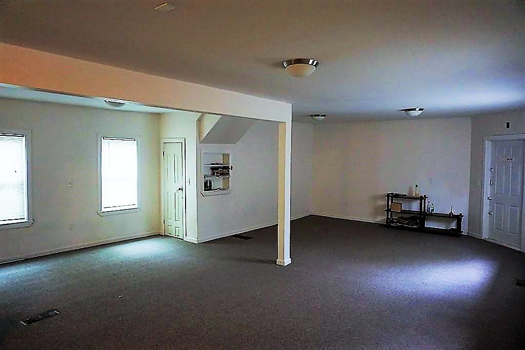 94-96 Hancock Street Springfield, MA 01109 - Photo 5 of 17 Gallery Image 5
