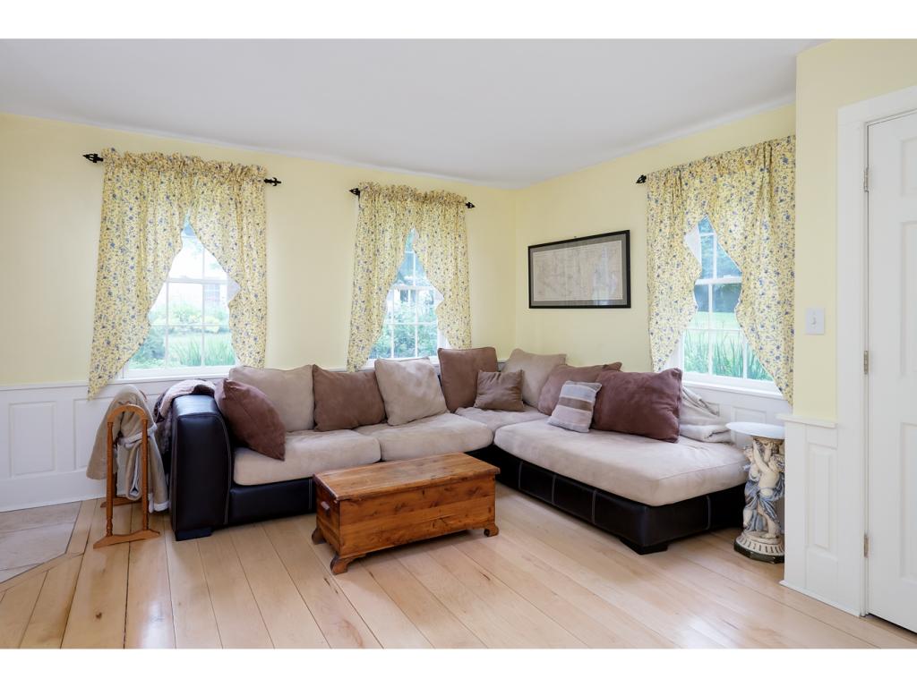 97 B Old Dennett Road Kittery, ME 03904 - Photo 16 of 34 Gallery Image 16