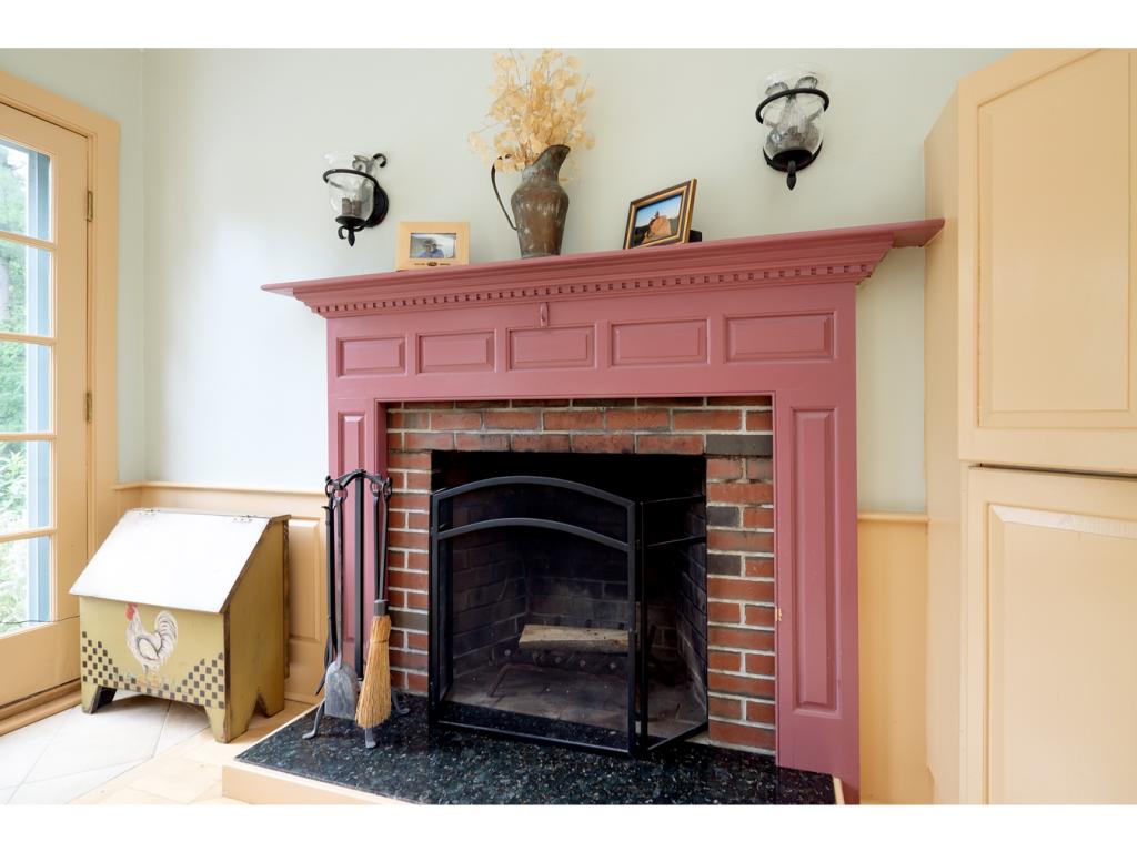 97 B Old Dennett Road Kittery, ME 03904 - Photo 9 of 34 Gallery Image 9
