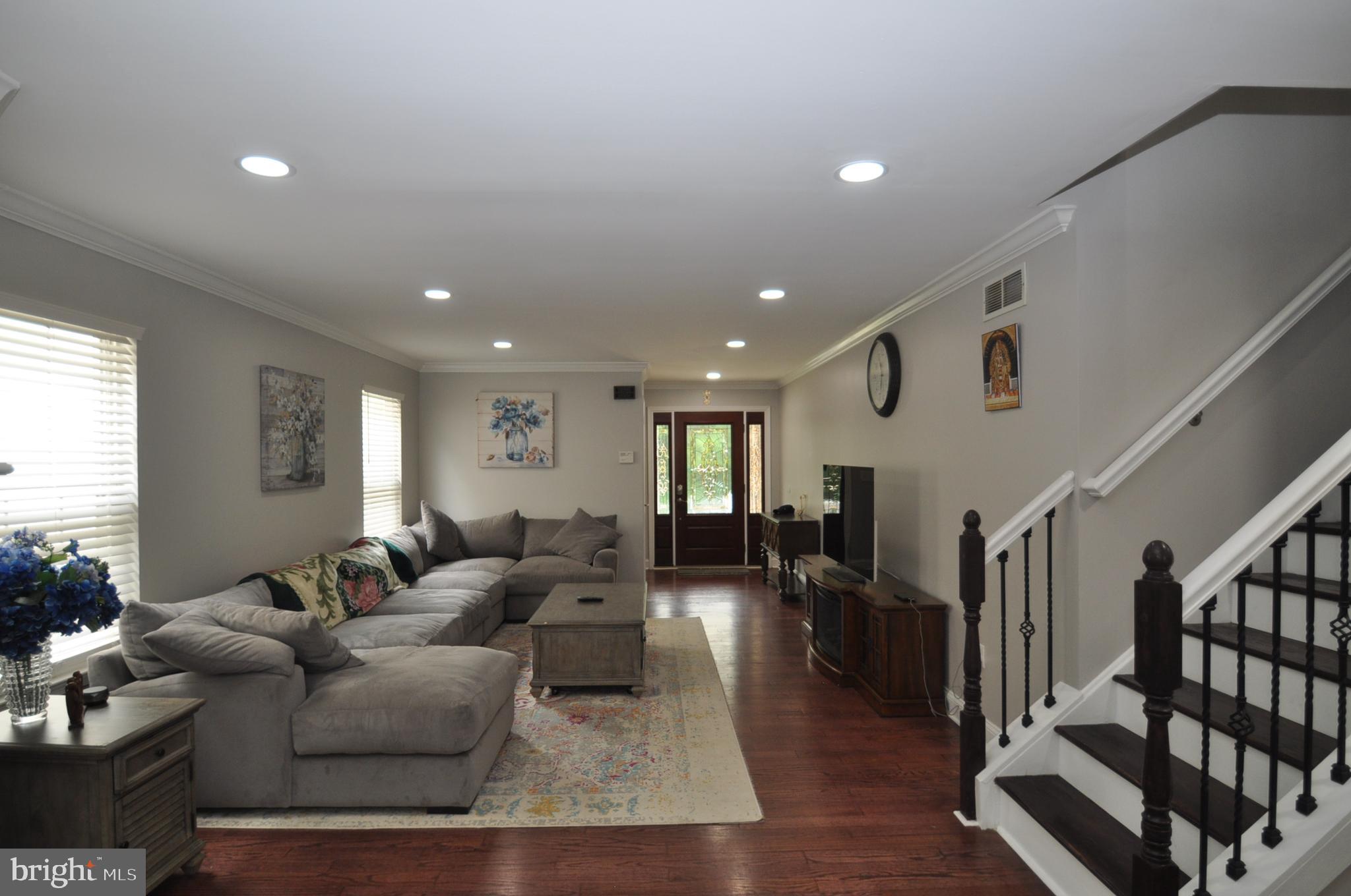31 Whittaker Street Riverside, NJ 08075 - Photo 4 of 33 Living room w/ hardwood flooring, recessed lights