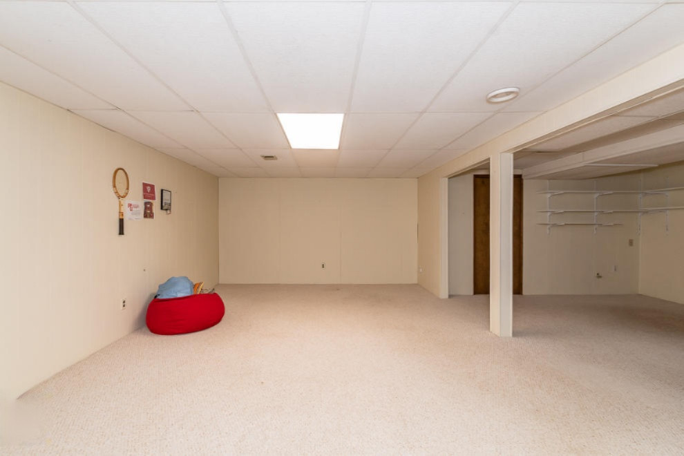 5290 Burning Tree Road Kalamazoo, MI 49009 - Photo 20 of 33 RN5_9395
