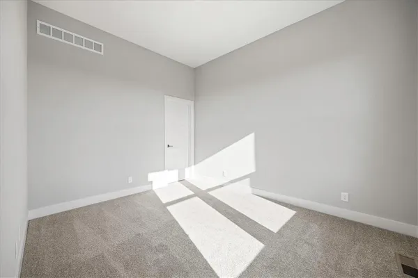 $927,130 | 17183 South Laurelwood Street, Olathe, KS 66062
