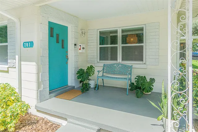 $2,500 | 701 West Henry Avenue, Tampa, FL 33604