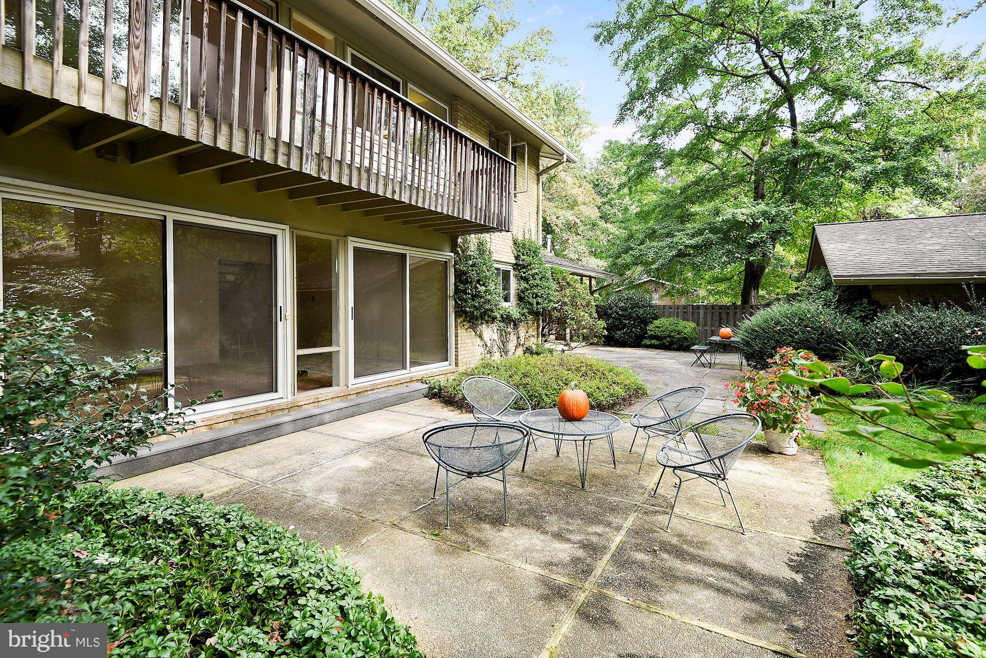 8029 Fenway Road Bethesda, MD 20817 - Photo 5 of 10 Exterior (Rear)
