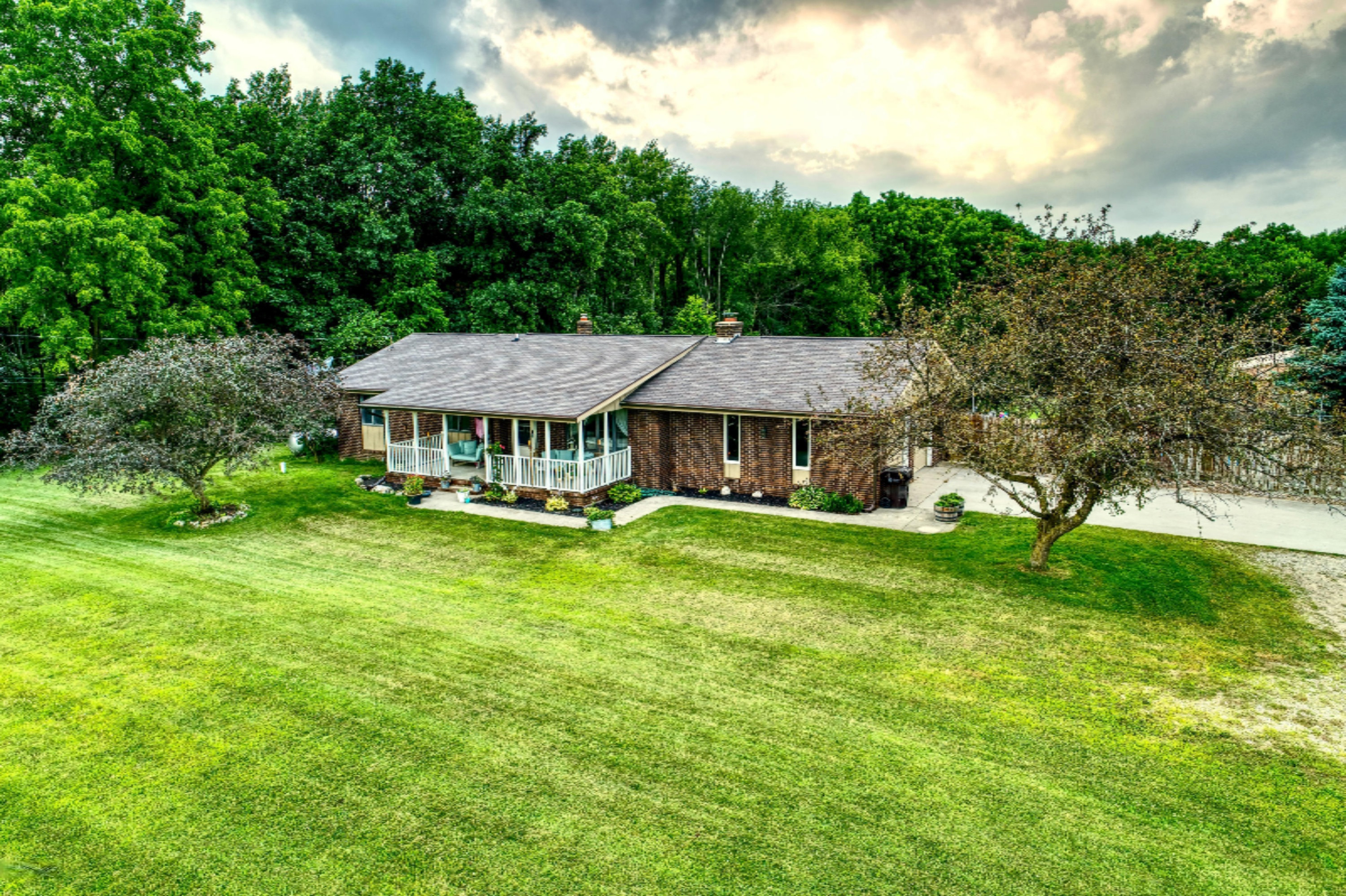 132 East Rose Road Coldwater, MI 49036 - Photo 1 of 39 1