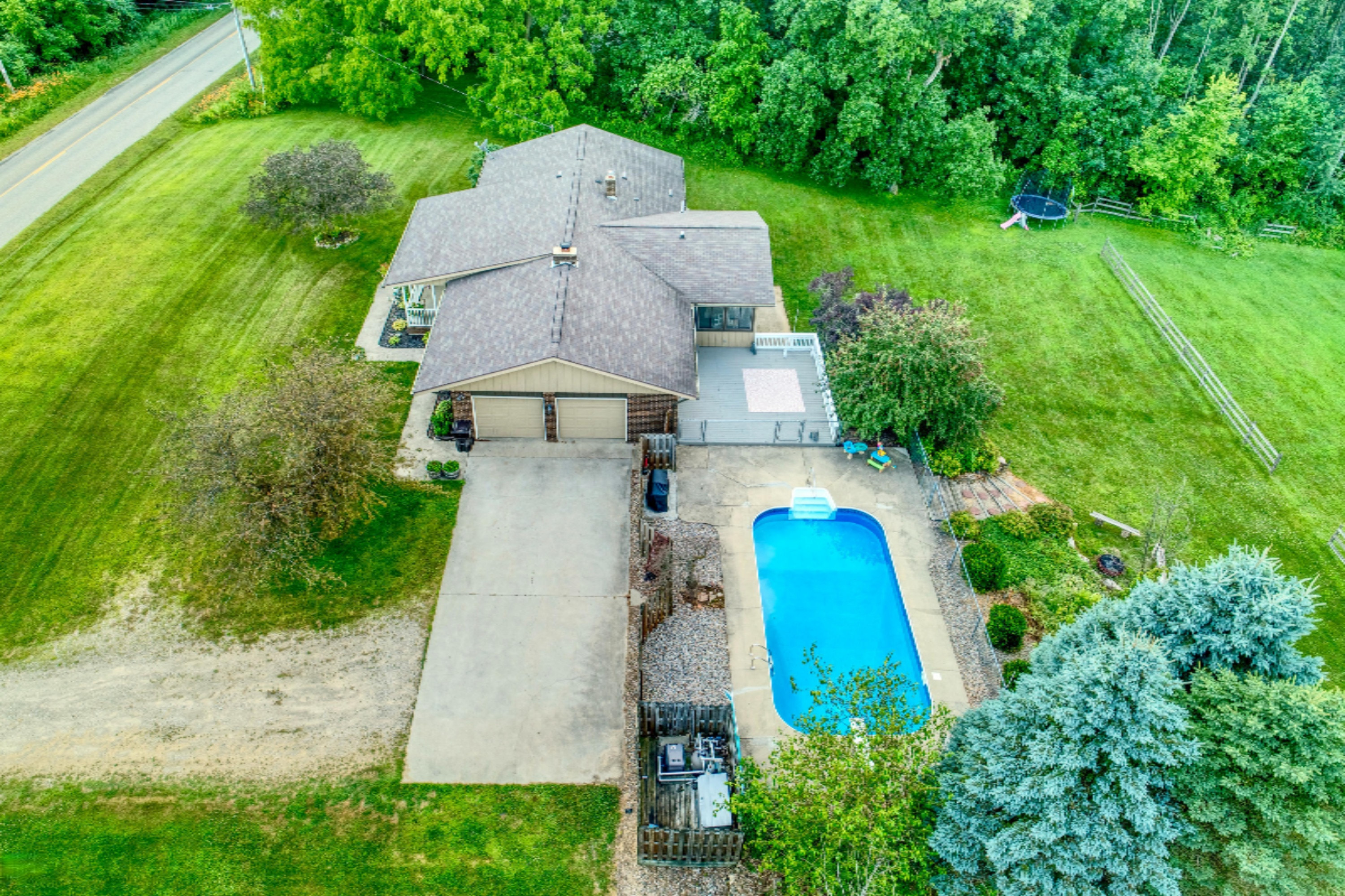 132 East Rose Road Coldwater, MI 49036 - Photo 32 of 39 4