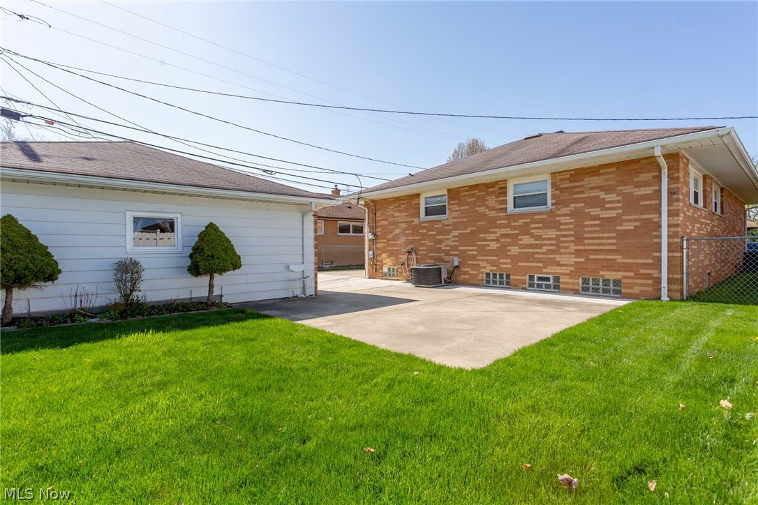4134 Rabbit Run Drive Brooklyn, OH 44144 - Photo 11 of 13