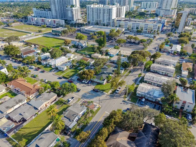 $1,500 | 1840 Fillmore Street, Unit 3, Hollywood, FL 33020