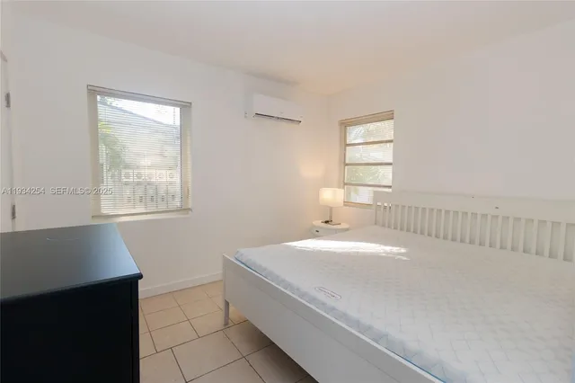 $1,700 | 1840 Fillmore Street, Unit 3, Hollywood, FL 33020