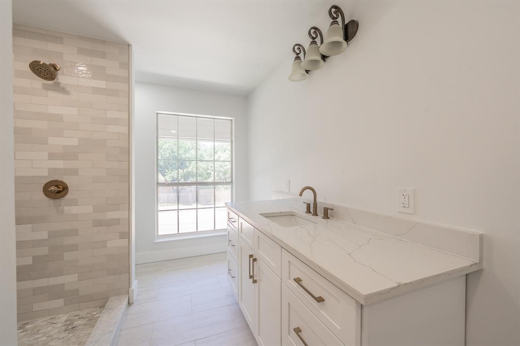 2815 Perkins Road Arlington, TX 76016 - Photo 33 of 40