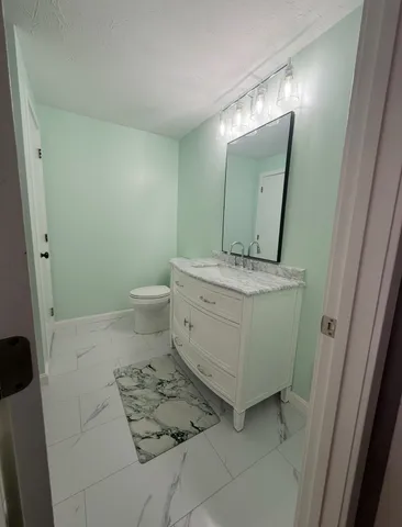 $369,900 | 5 Tsienneto Road, Unit 127, Derry, NH 03038