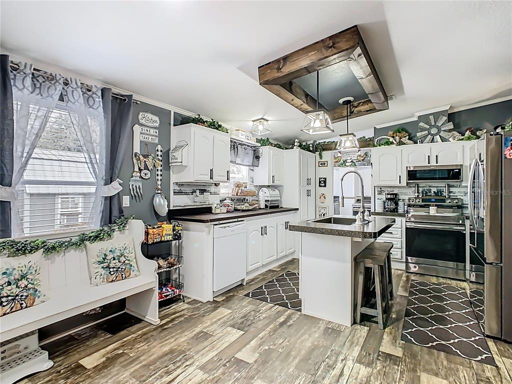 214 Grove Ridge Drive Winter Haven, FL 33880 - Photo 11 of 35