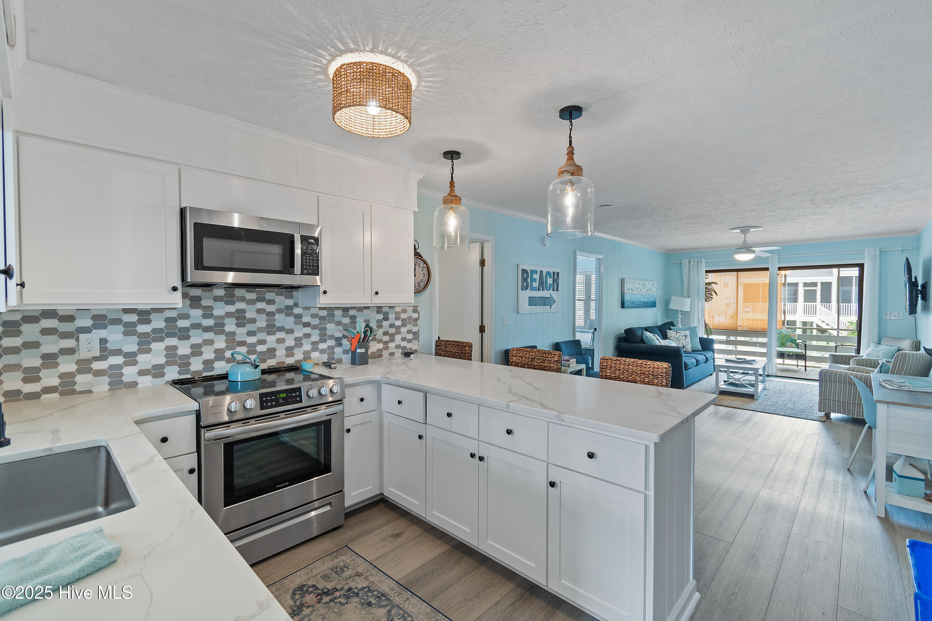 412 33rd Street Sunset Beach, NC 28468 - Photo 6 of 38 Kitchen