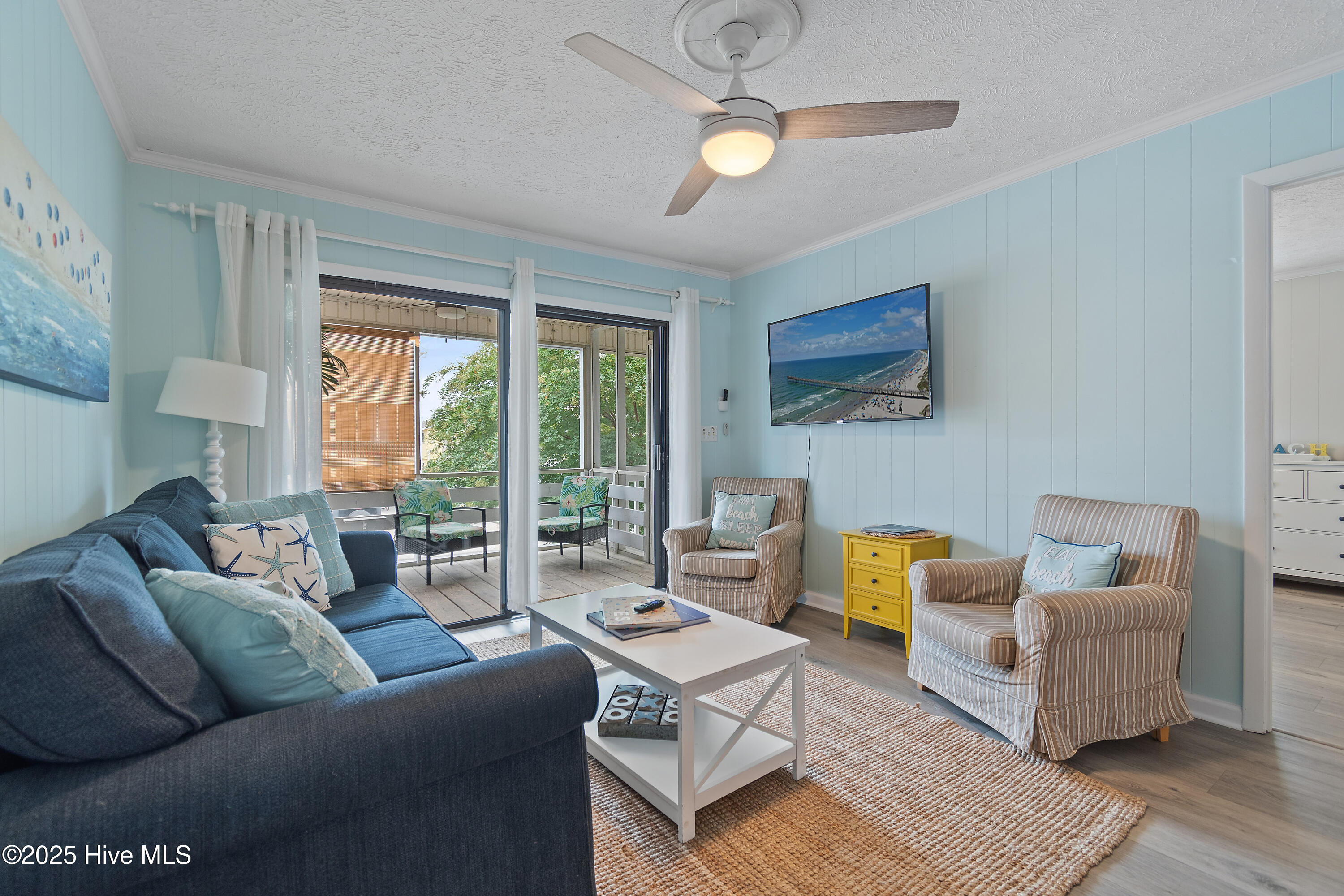 412 33rd Street Sunset Beach, NC 28468 - Photo 9 of 38 Living Area 2