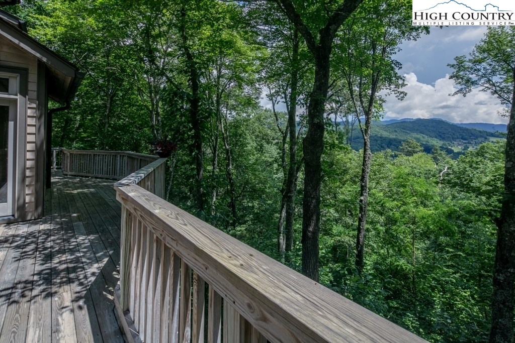 465 Farm Loop Road Banner Elk, NC 28604 - Photo 15 of 49 Gallery Image 15