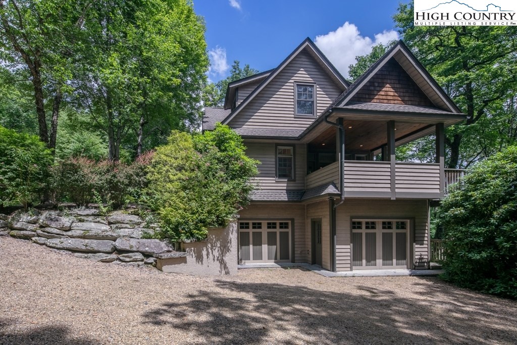 465 Farm Loop Road Banner Elk, NC 28604 - Photo 4 of 49 Gallery Image 4