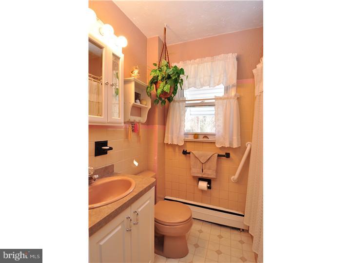 938 Georgetown Road Swarthmore, PA 19081 - Photo 16 of 22 Bathroom