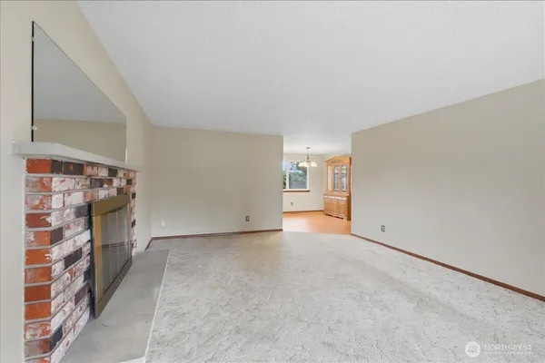 $499,950 | 7116 105th Street East, Puyallup, WA 98373