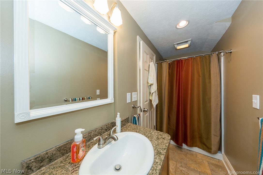 1369 Brainard Road Lyndhurst, OH 44124 - Photo 34 of 35