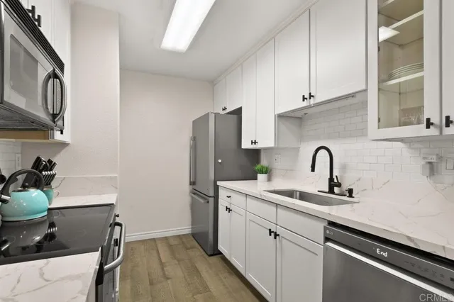 $535,000 | 9959 Azuaga Street, Unit I105, San Diego, CA 92129