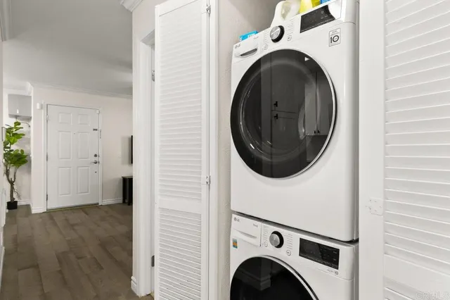 $535,000 | 9959 Azuaga Street, Unit I105, San Diego, CA 92129