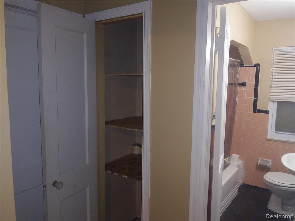 15819 Steel Street Detroit, MI 48227 - Photo 16 of 44