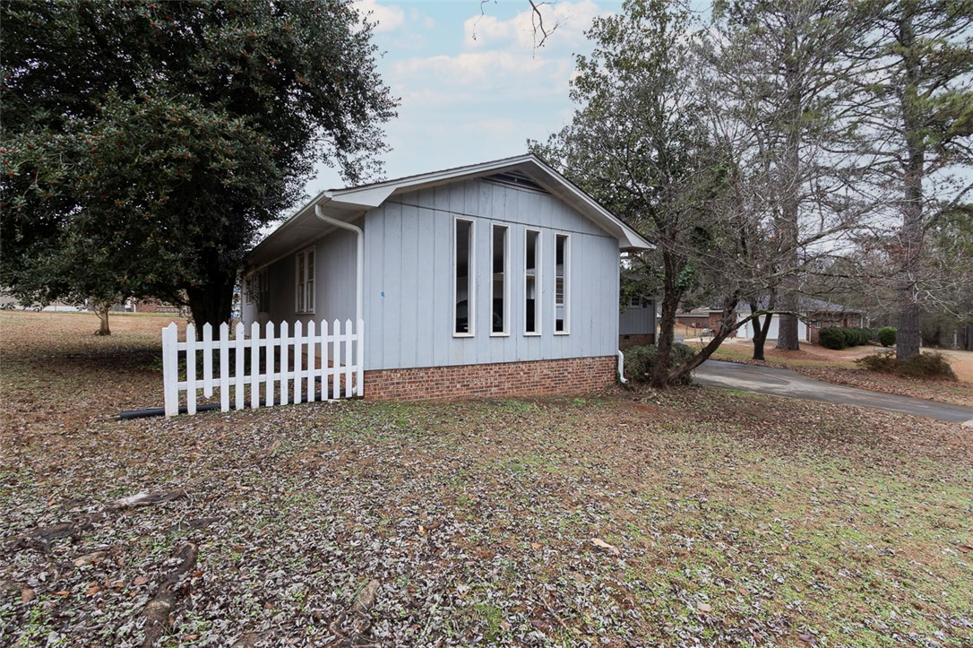1603 Dunn Road Anderson, SC 29625 - Photo 2 of 42