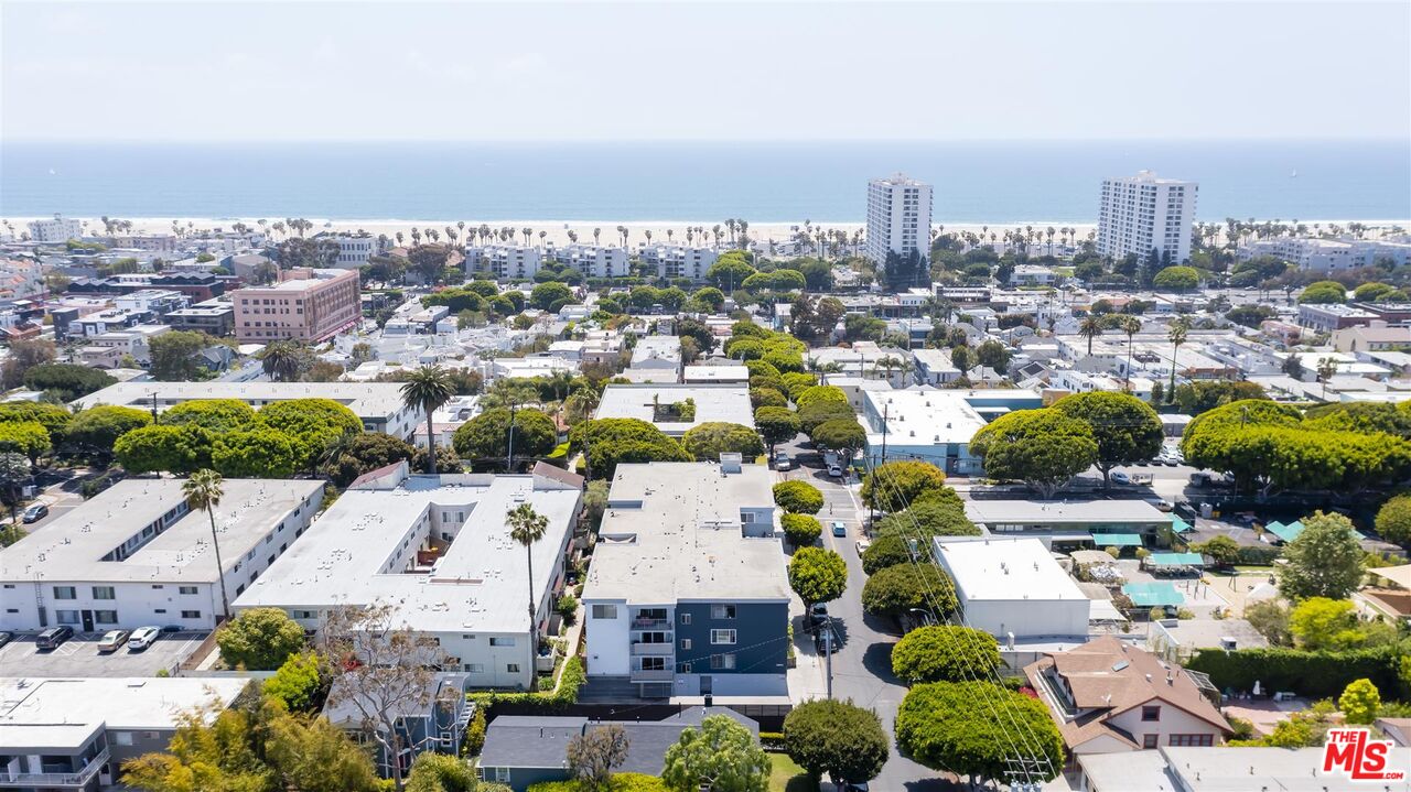2901 4th Street Santa Monica, CA 90405 - Photo 6 of 6 an aerial view of a city
