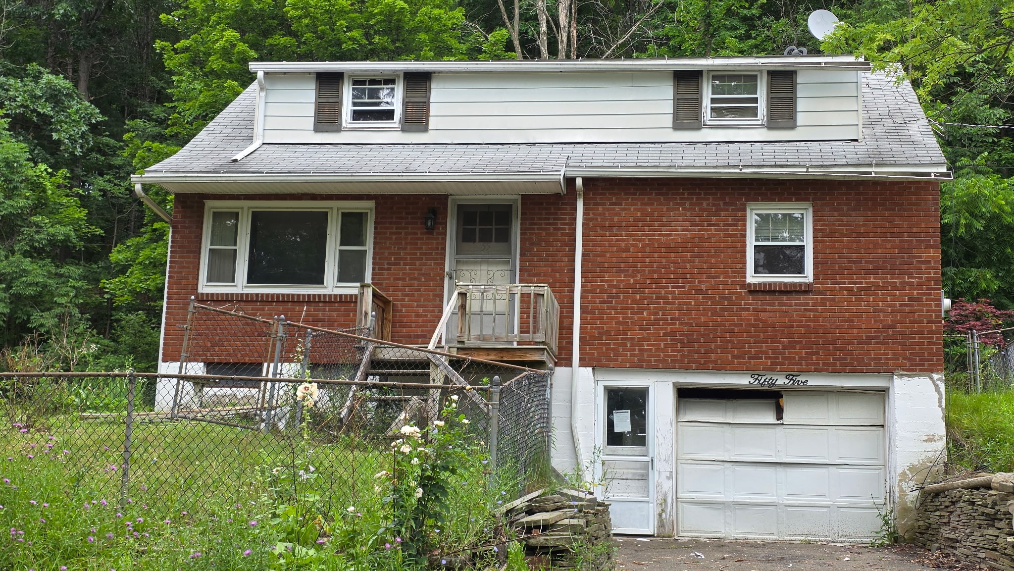 55 Powers Road Binghamton, NY 13903 - Photo 2 of 12