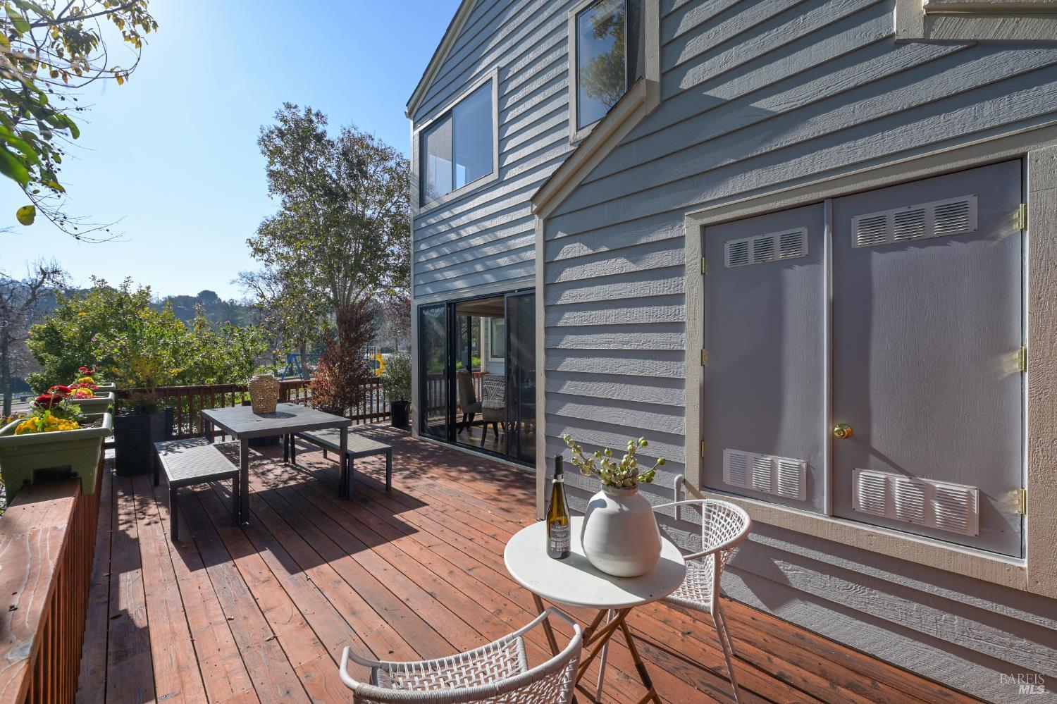 14 Summerhill Court San Rafael, CA 94903 - Photo 24 of 29