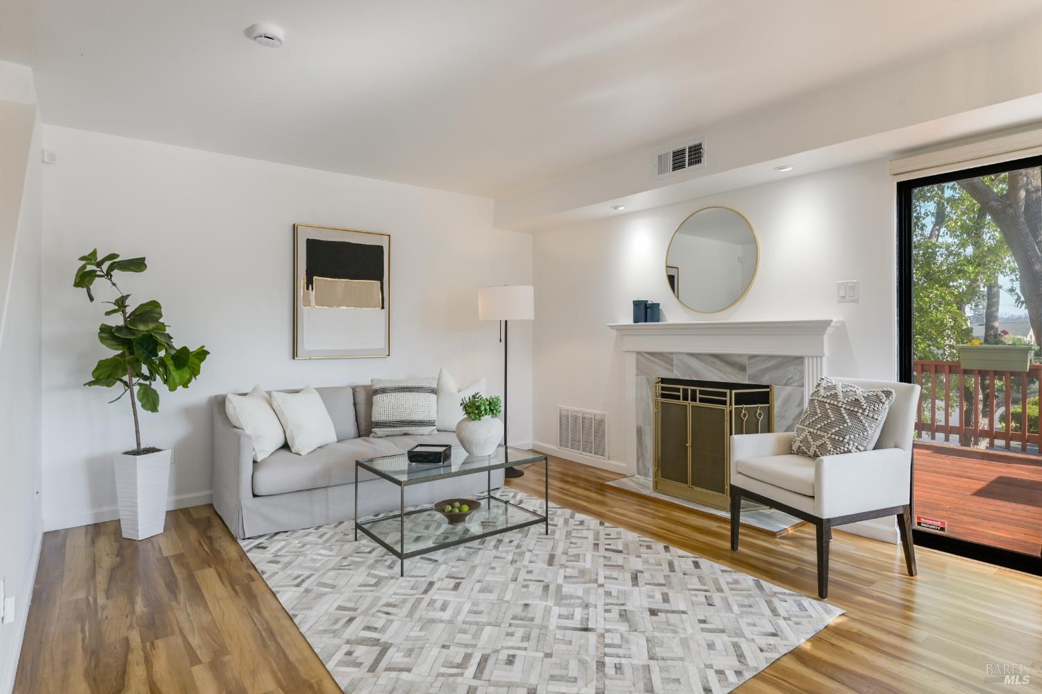 14 Summerhill Court San Rafael, CA 94903 - Photo 5 of 29