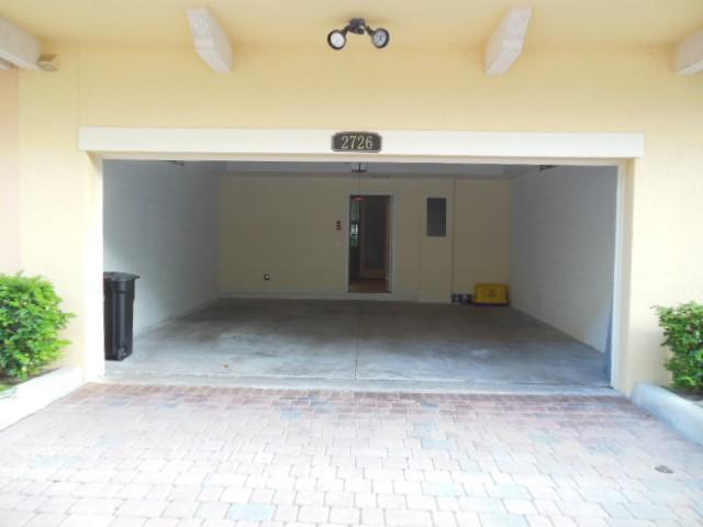2726 Ravella Way Palm Beach Gardens, FL 33410 - Photo 19 of 28 Garage