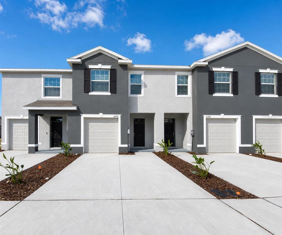 32935 Kaloko Road Wesley Chapel, FL 33543 - Photo 1 of 12 Gallery Image 1