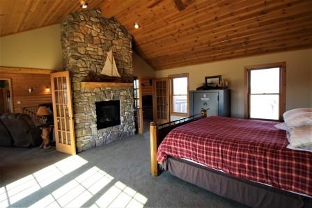 5216 East Centerline Road St. Johns, MI 48879 - Photo 10 of 16 31321125-9.JPG