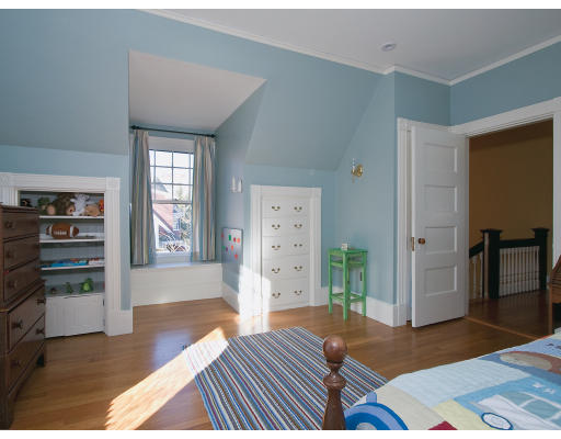 13 Addison Street Arlington, MA 02476 - Photo 15 of 27 Gallery Image 15