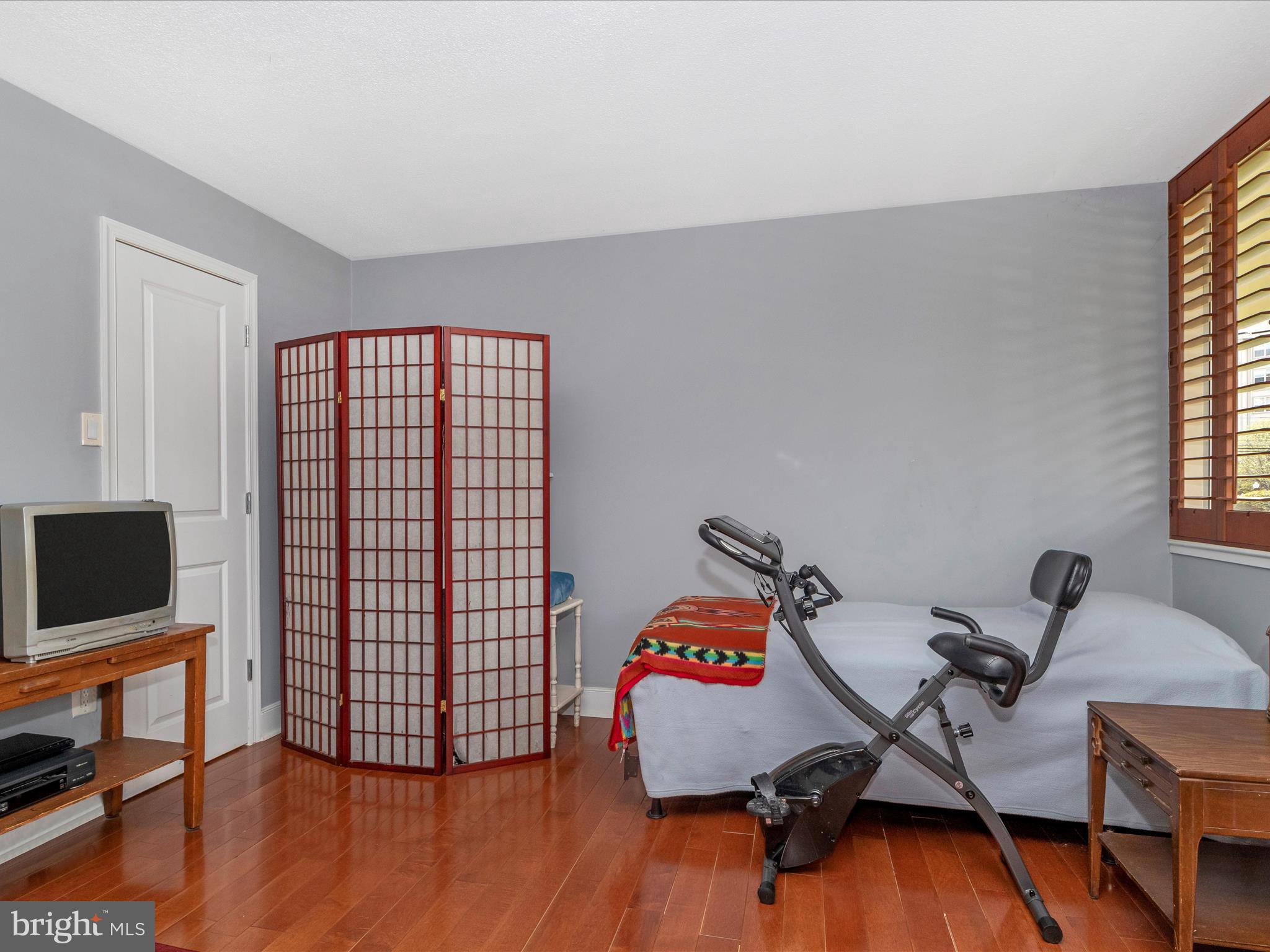 1220 Blair Mill Road, Unit 107 Silver Spring, MD 20910 - Photo 16 of 33 Bedroom Space