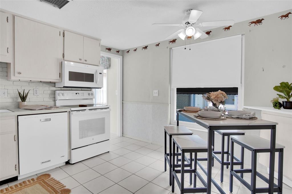 1009 Crane Court Dunedin, FL 34698 - Photo 6 of 63