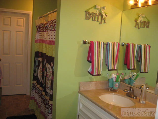 370-34 Meadow Ridge Road Boone, NC 28607 - Photo 12 of 36 Gallery Image 12